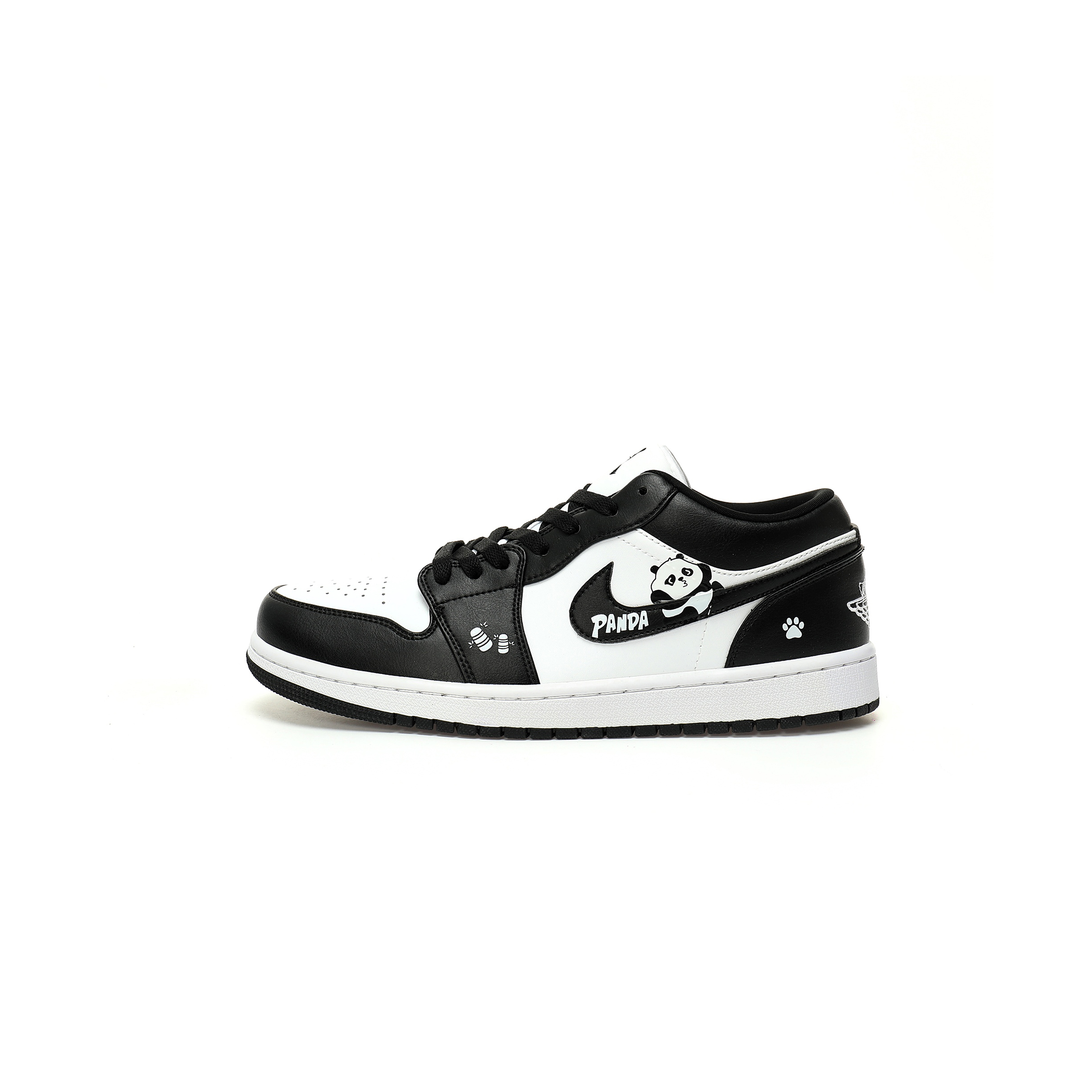 AIR JORDAN 1 LOW SE BLACK WHITE PANDA DC0774-101